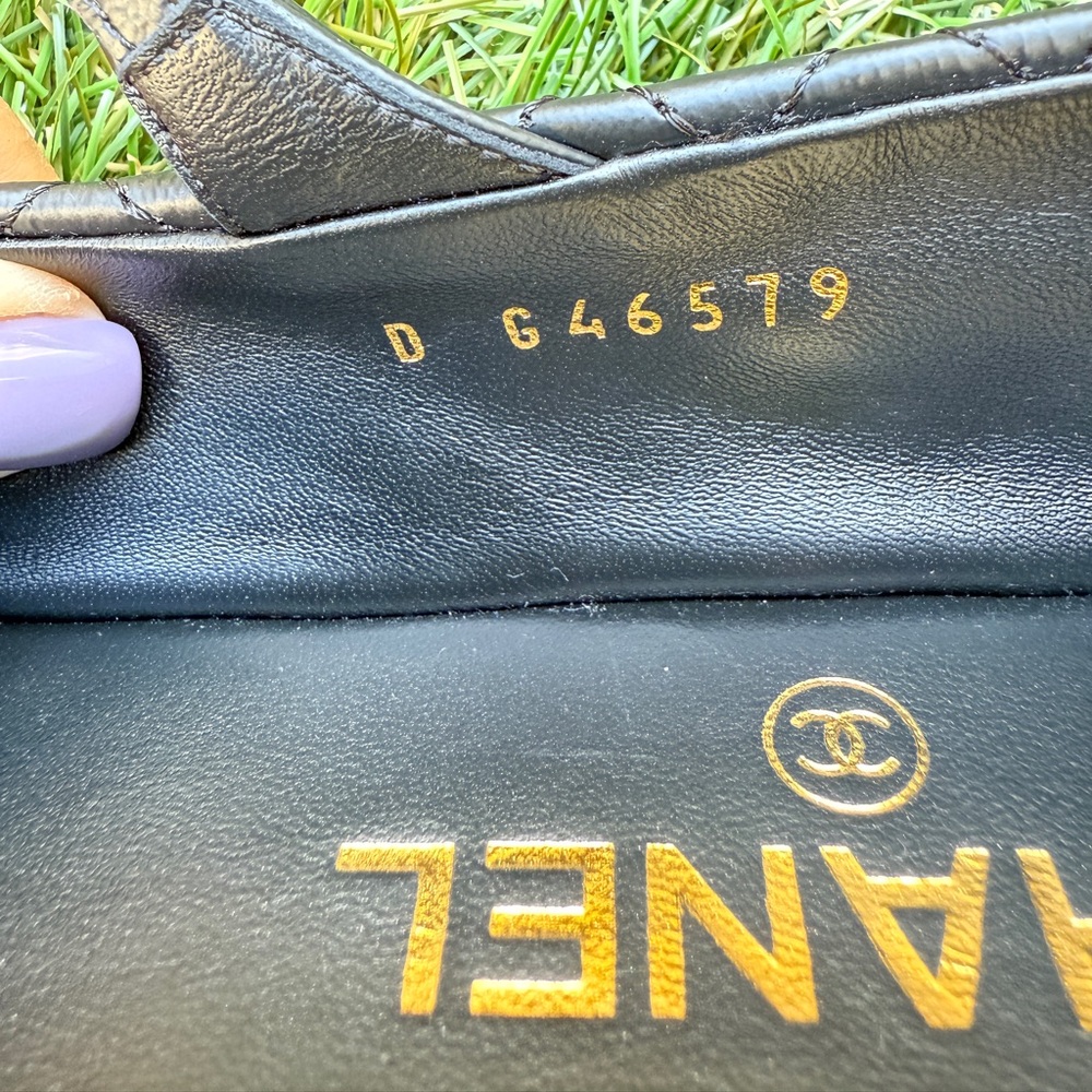 CHANEL CC LOGO BLACK LEATHER MARYJANE BALLET FLAT SHOES GOLD BUCKLE QUILTED 39.5 - Picture 10 of 15